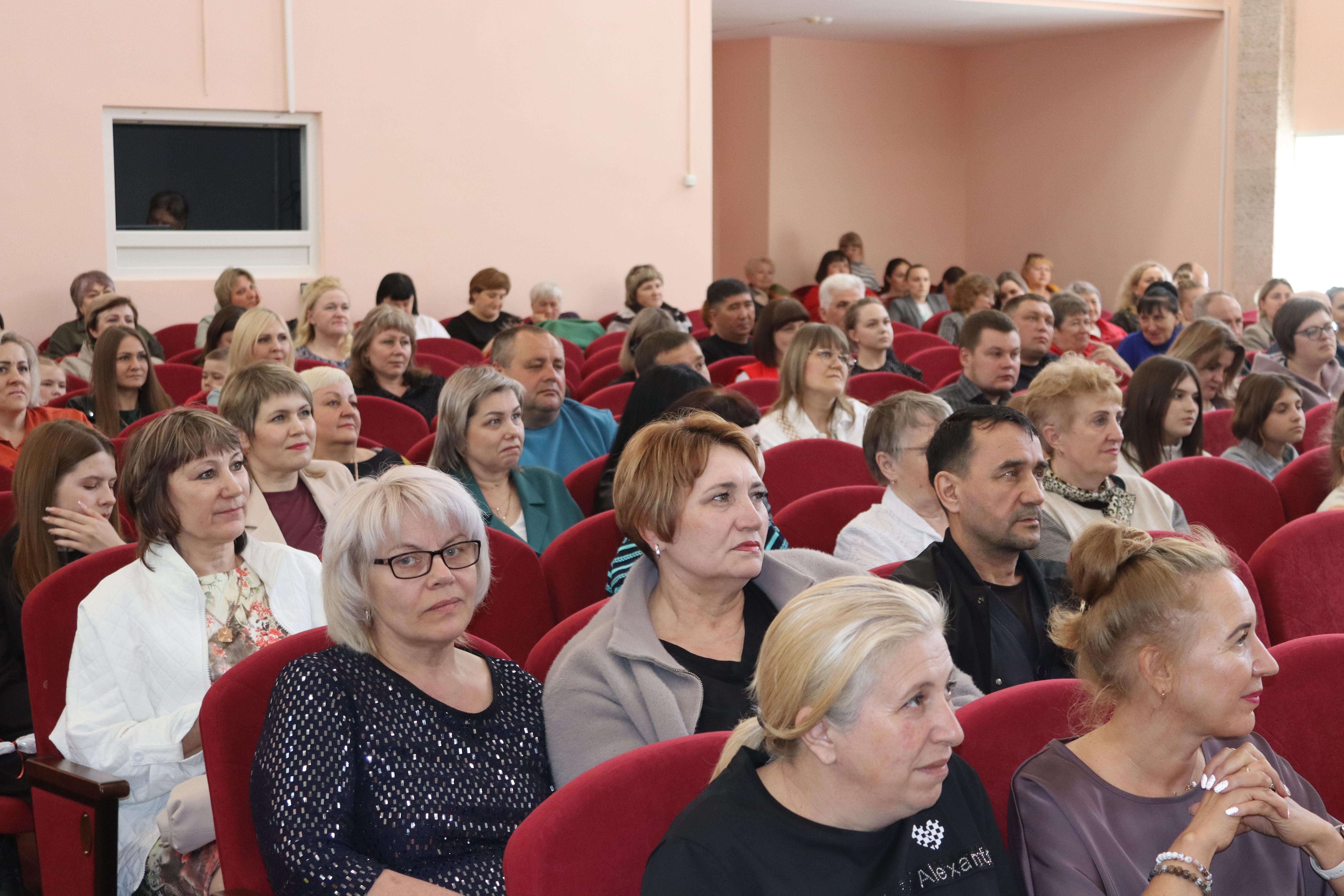 Чествовали предпринимателей Тюкалинского района.